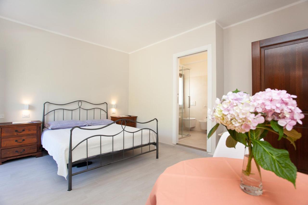 Lu Lioni Rooms San Teodoro  Exterior foto