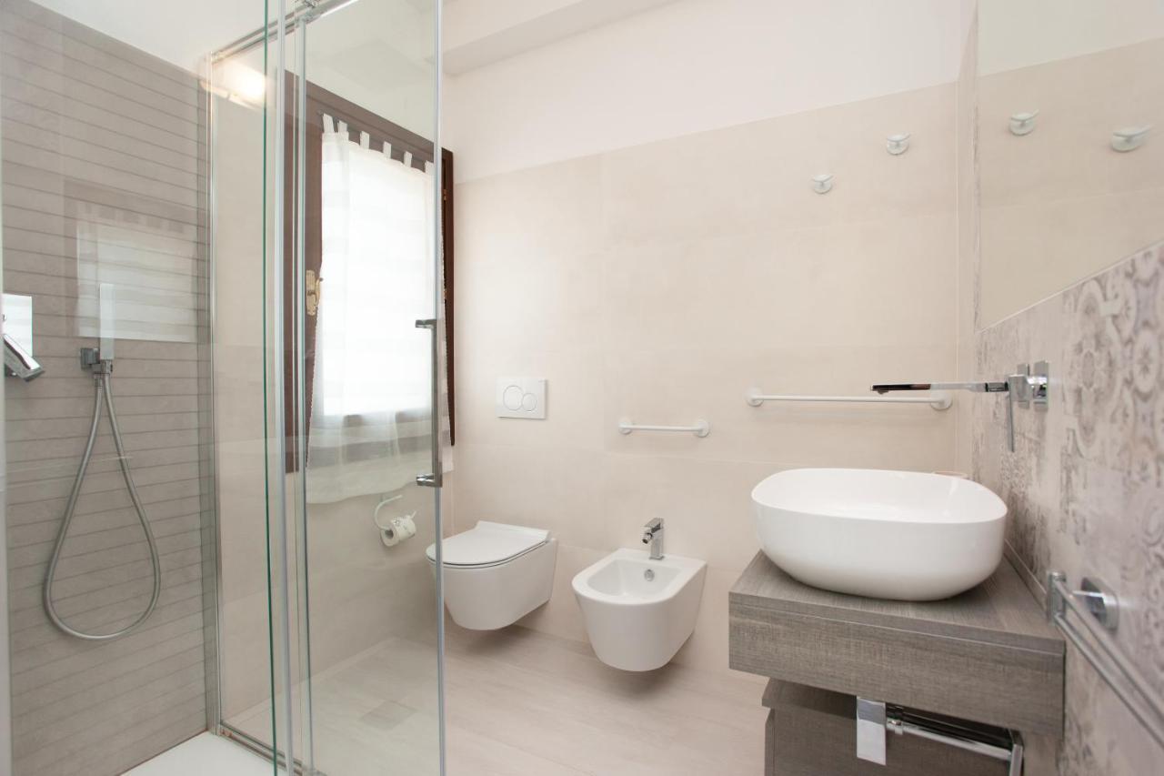 Lu Lioni Rooms San Teodoro  Exterior foto