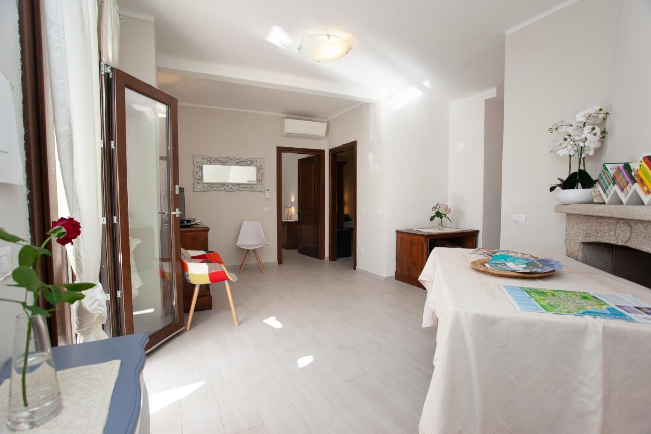 Lu Lioni Rooms San Teodoro  Exterior foto
