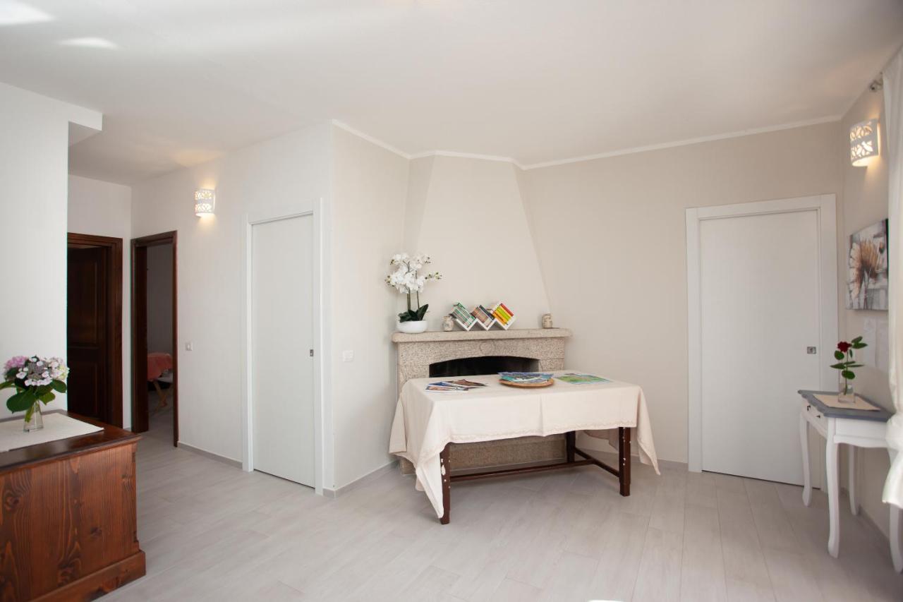 Lu Lioni Rooms San Teodoro  Exterior foto