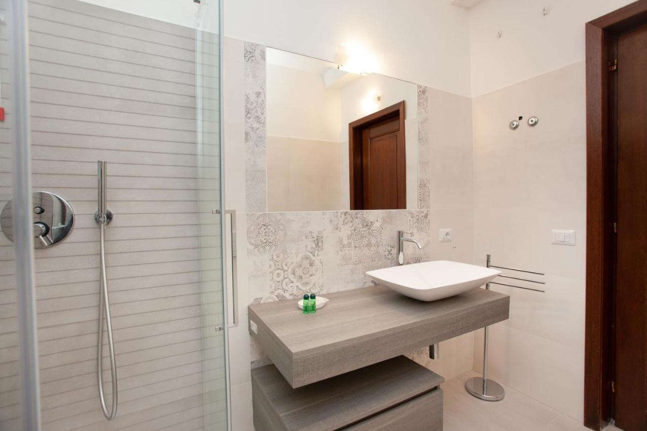 Lu Lioni Rooms San Teodoro  Exterior foto