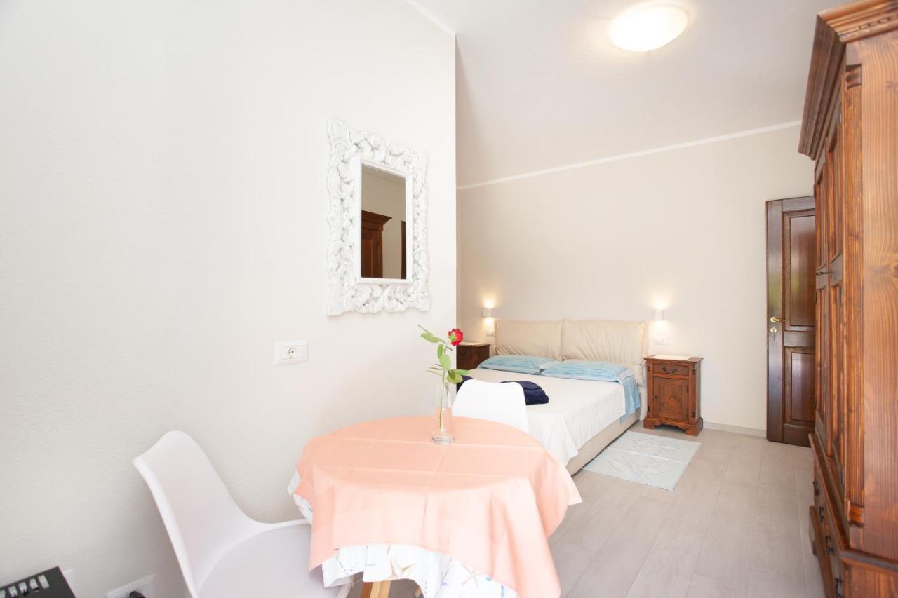 Lu Lioni Rooms San Teodoro  Exterior foto