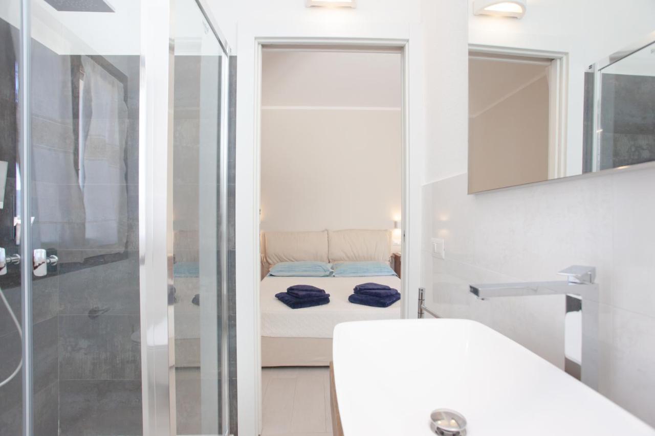 Lu Lioni Rooms San Teodoro  Exterior foto